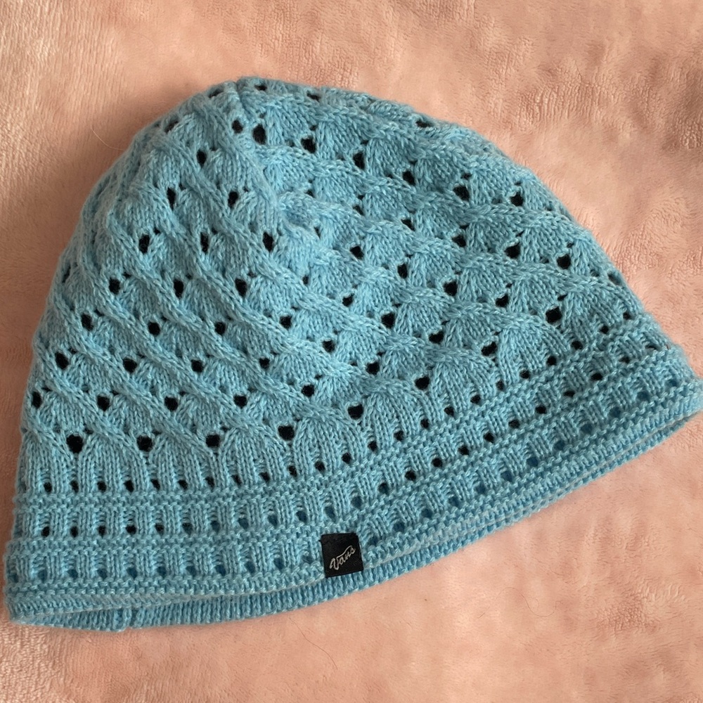 ๐น๐VANS Knit Beanie ๐๐น NWOT - Picture 2 of 4